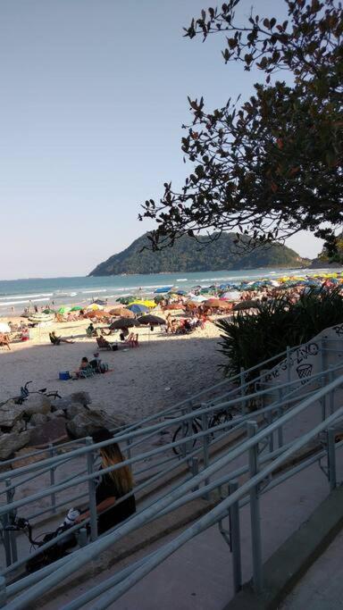Apto Praia Do Tombo Guaruja Luaran gambar