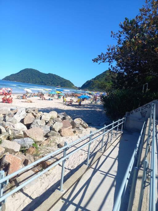 Apto Praia Do Tombo Guaruja Luaran gambar